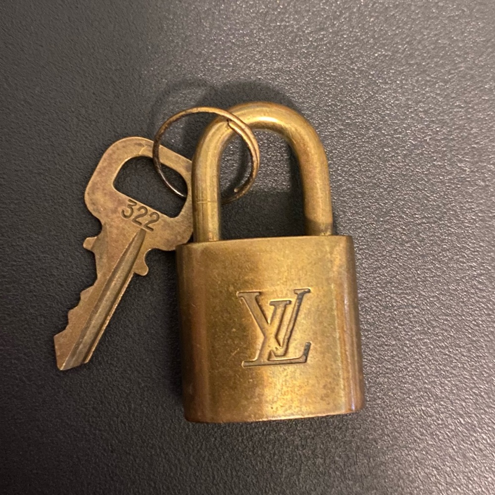 Vintage Louis Vuitton Authentic Brass Lock and Key #322 Luxury